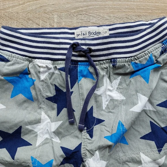 2013 (v)guc Mini Boden star shorts size 12 - Picture 13 of 15